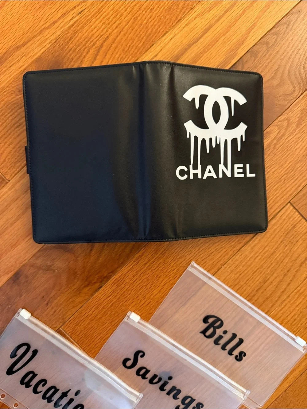 Black MM planner with 5 money saving envelopes.This was a special order. Inspi